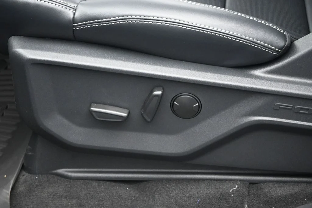 New 2027 Agate Black Metallic Ford Platinum image 9