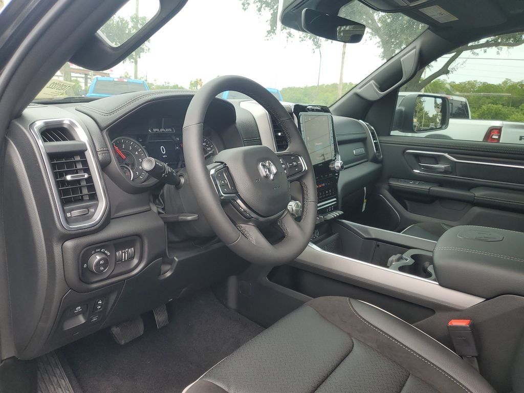 New 2026 Diamond Black Crystal Pearl-Coat Exterior Paint RAM Laramie image 13