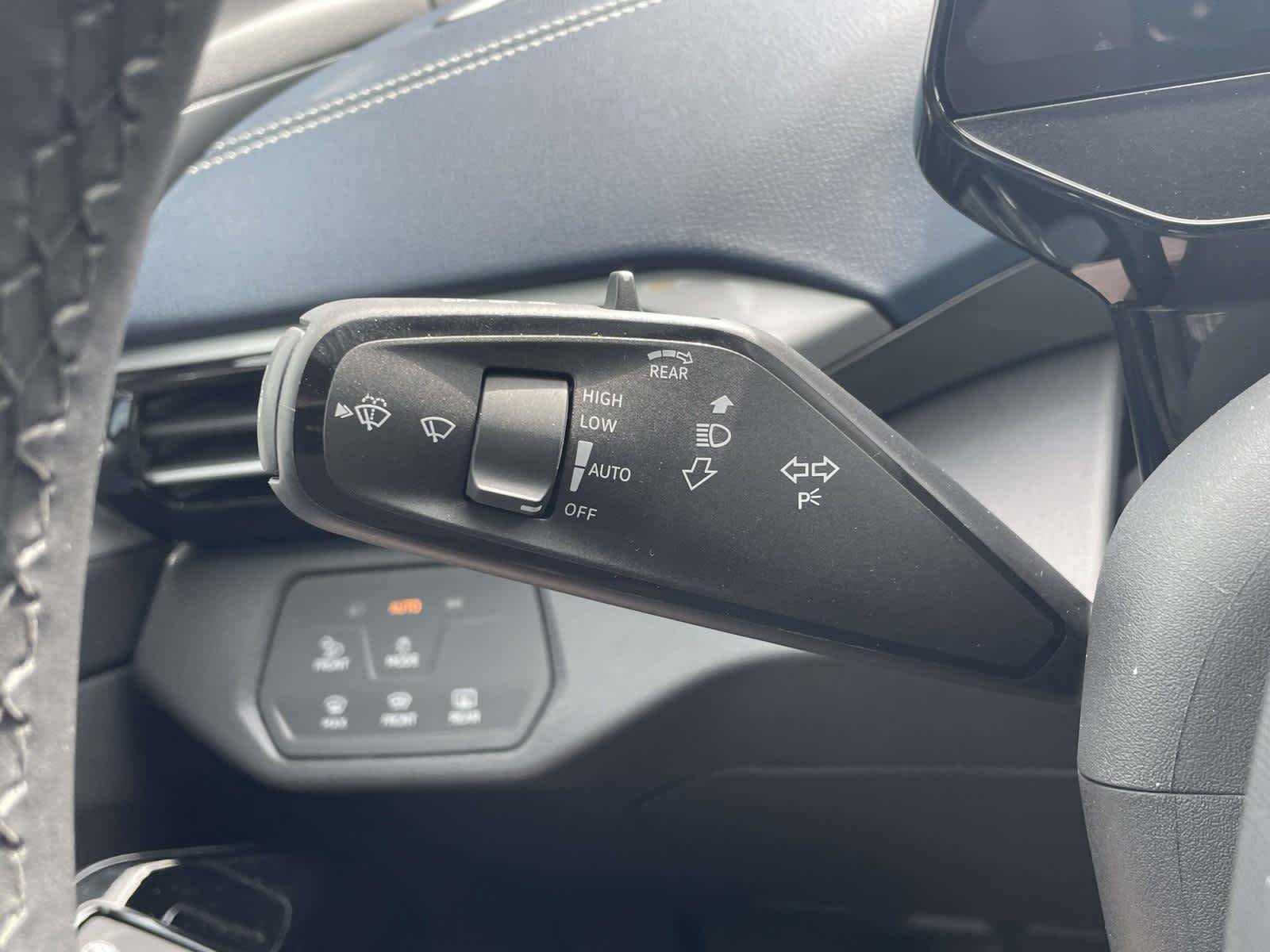 New 2025 Silver Mist Metallic Volkswagen Pro S image 35