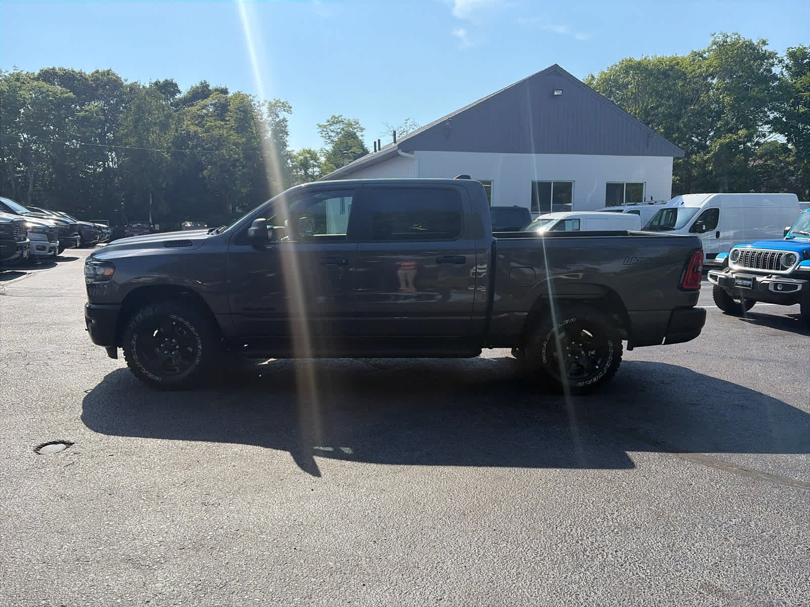 New 2026 Granite Crystal Metallic Clear-Coat Exterior Paint RAM Warlock image 8