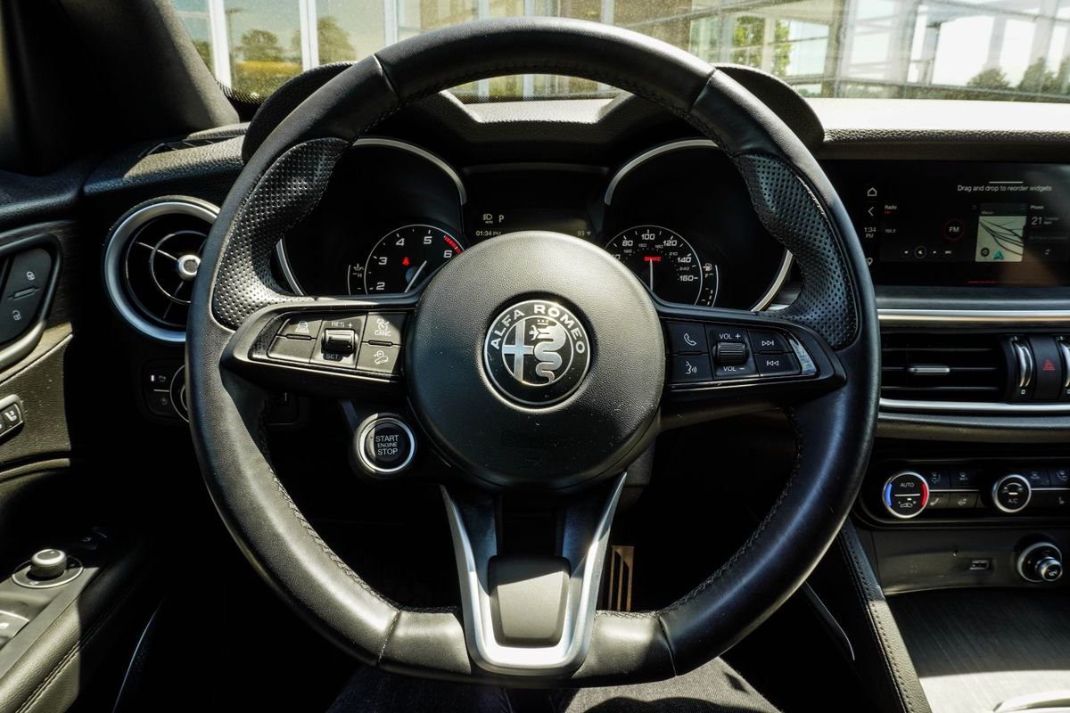 Used 2023 Black Alfa Romeo Ti image 15