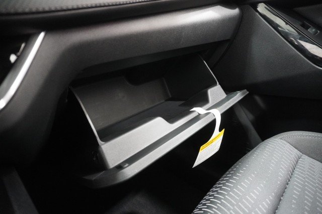 2027 Chevrolet Equinox LT - Photo 32