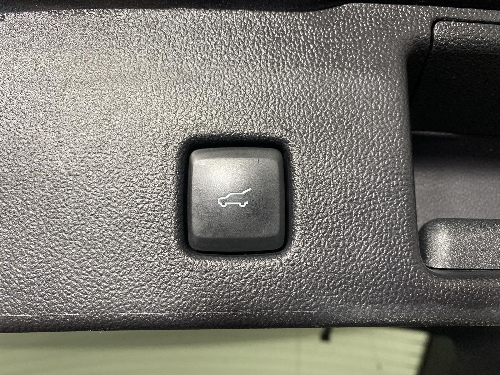 Used 2022 Stone Blue Ford SEL image 27
