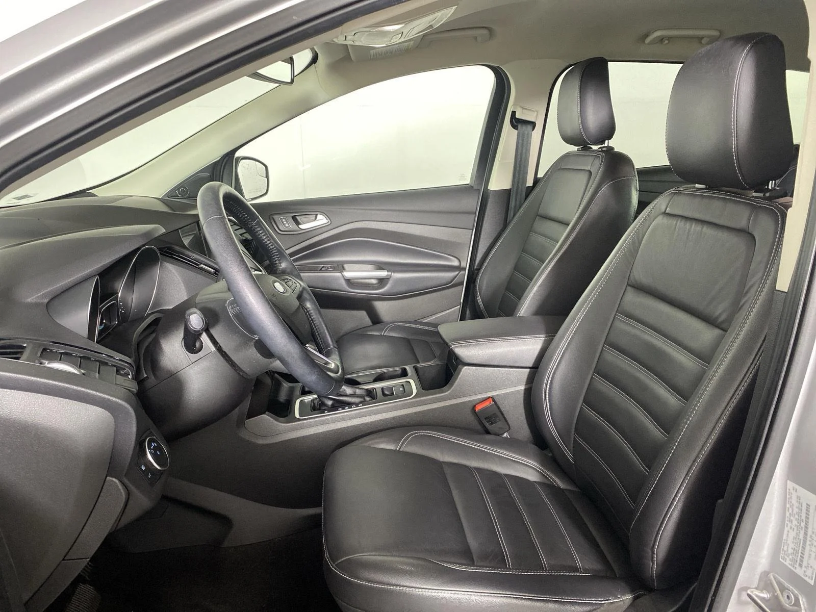 Used 2019 Ingot Silver Ford Titanium image 10