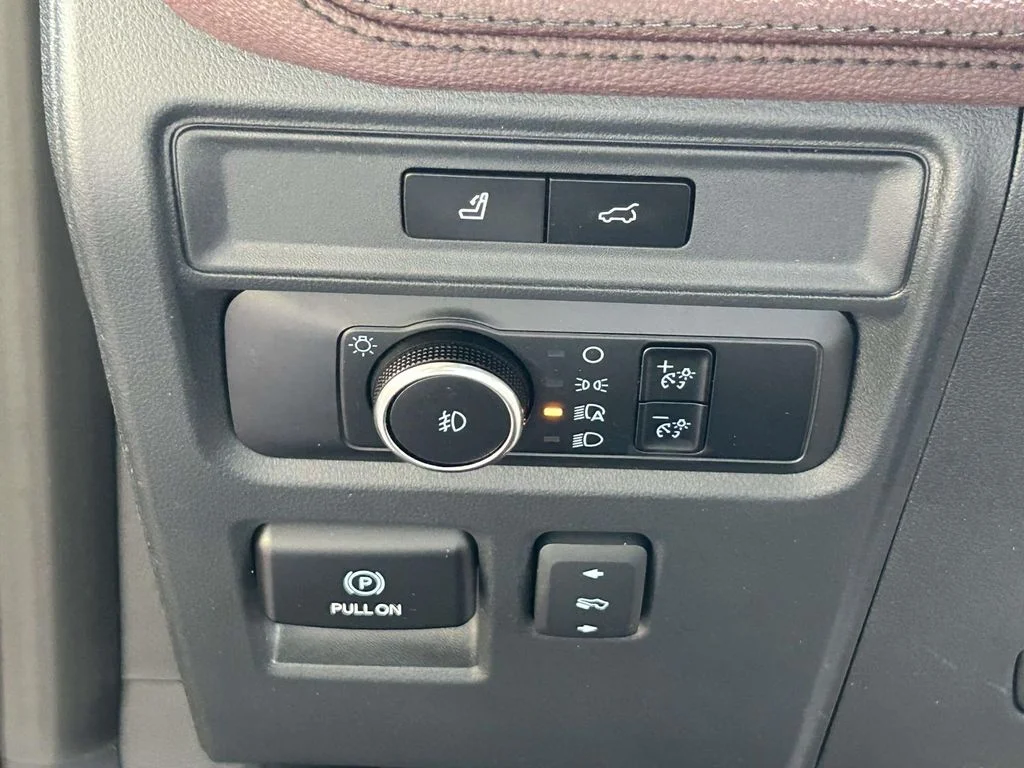 Used 2024 Black Ford Limited image 20
