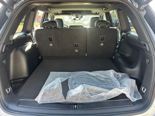 New 2026 Silver Zynith Exterior Paint Jeep Altitude image 31
