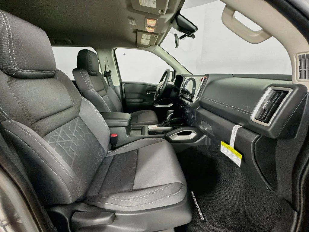 New 2027 Gray Nissan SV image 31