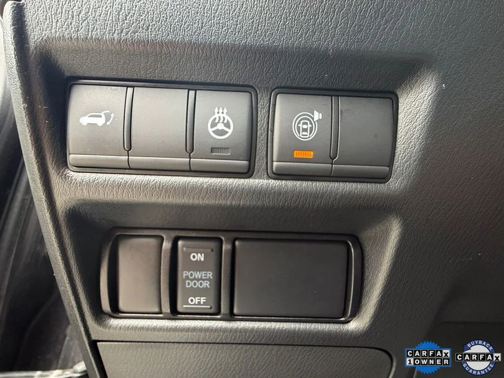 Used 2024 Gray INFINITI LUXE image 24