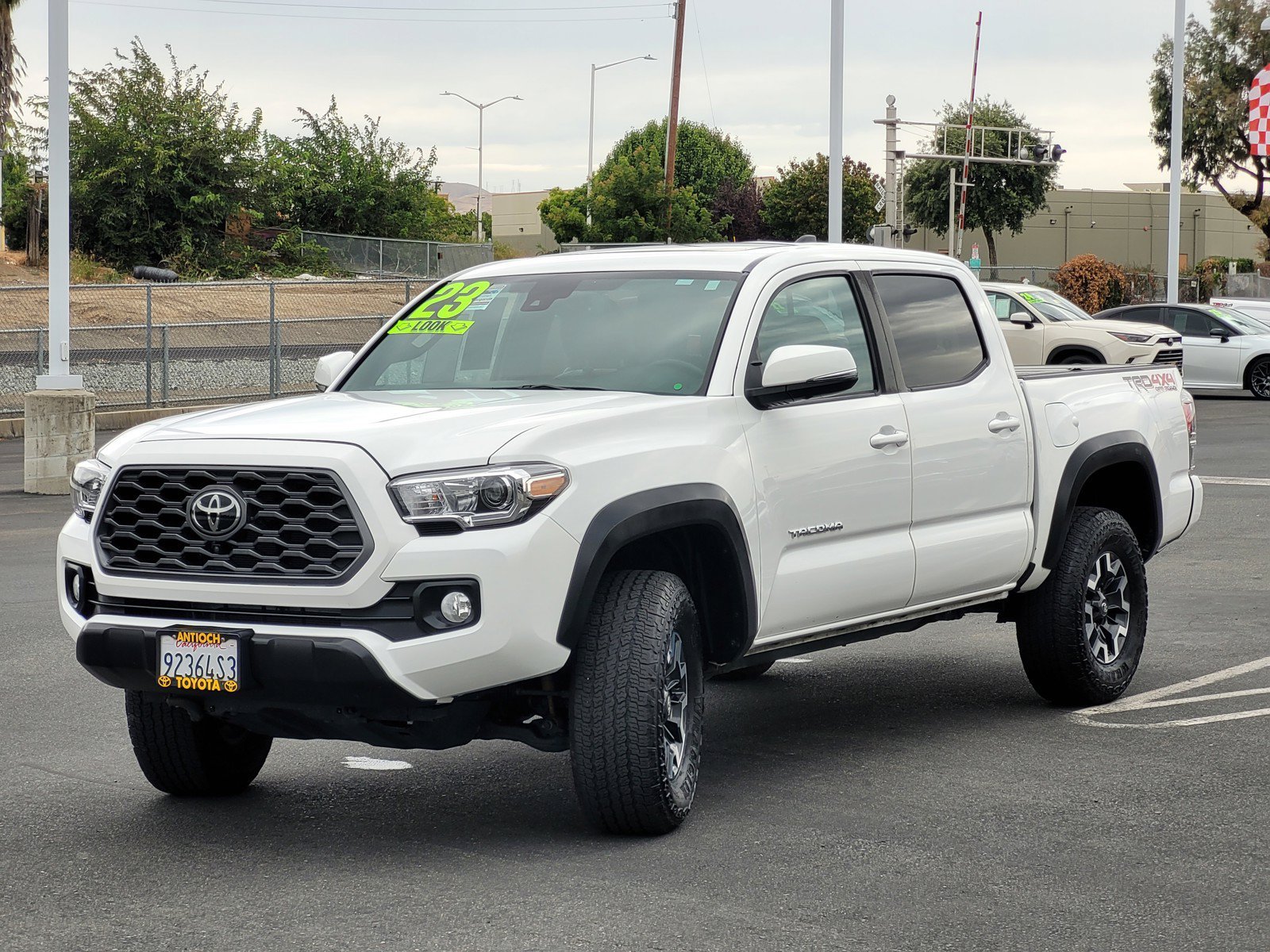 Used 2023 White Toyota  image 8