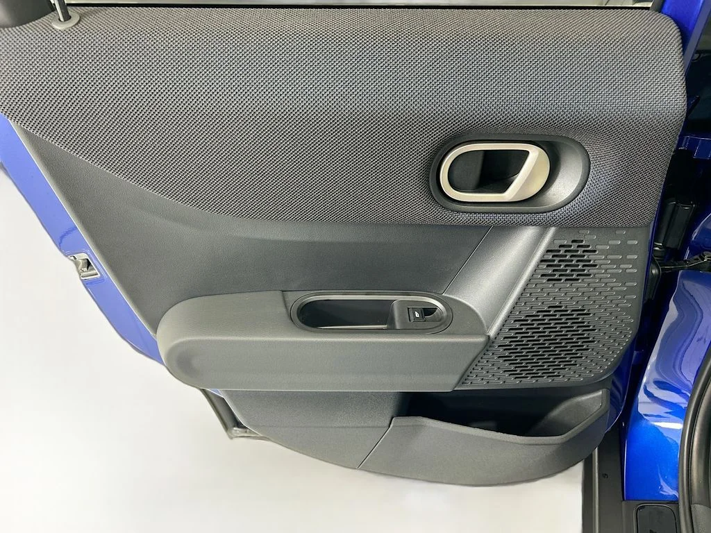 New 2026 Blazing Blue Metallic MINI Oxford Edition image 25