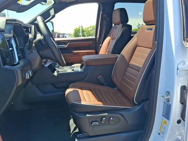 New 2026 Glacier White Tricoat GMC Denali Ultimate image 20