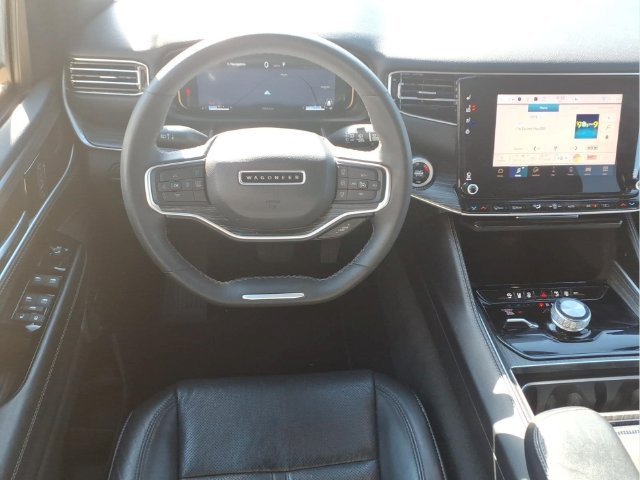Used 2024  Jeep Series II image 20