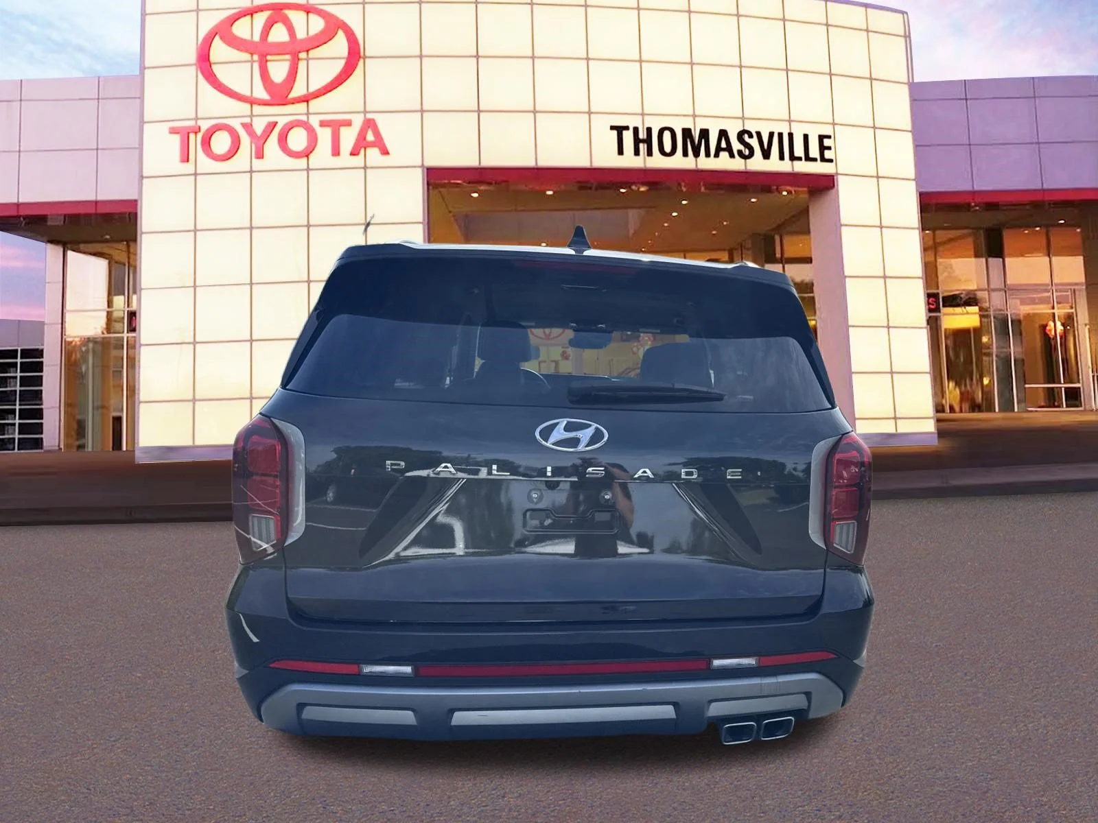 Used 2025 Moonlight Cloud Hyundai SEL image 6