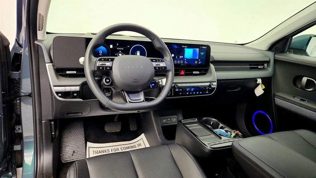 Used 2025 Digital Teal Hyundai Limited RWD image 13