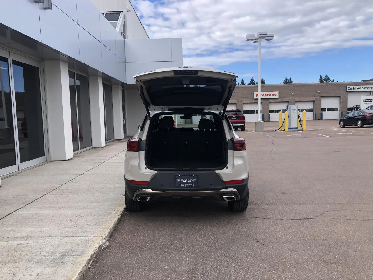 New 2026 White Chevrolet Awd 4dr Activ image 7