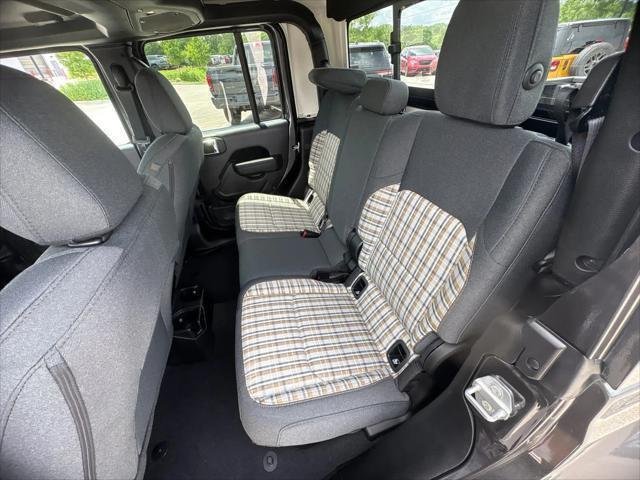 New 2026 Granite Crystal Metallic Clear-Coat Exterior Paint Jeep 85th Anniversary Edition image 12