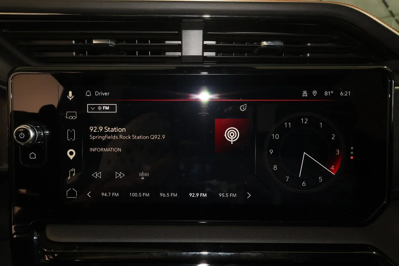 2025 GMC Sierra 1500 AT4 - Photo 13