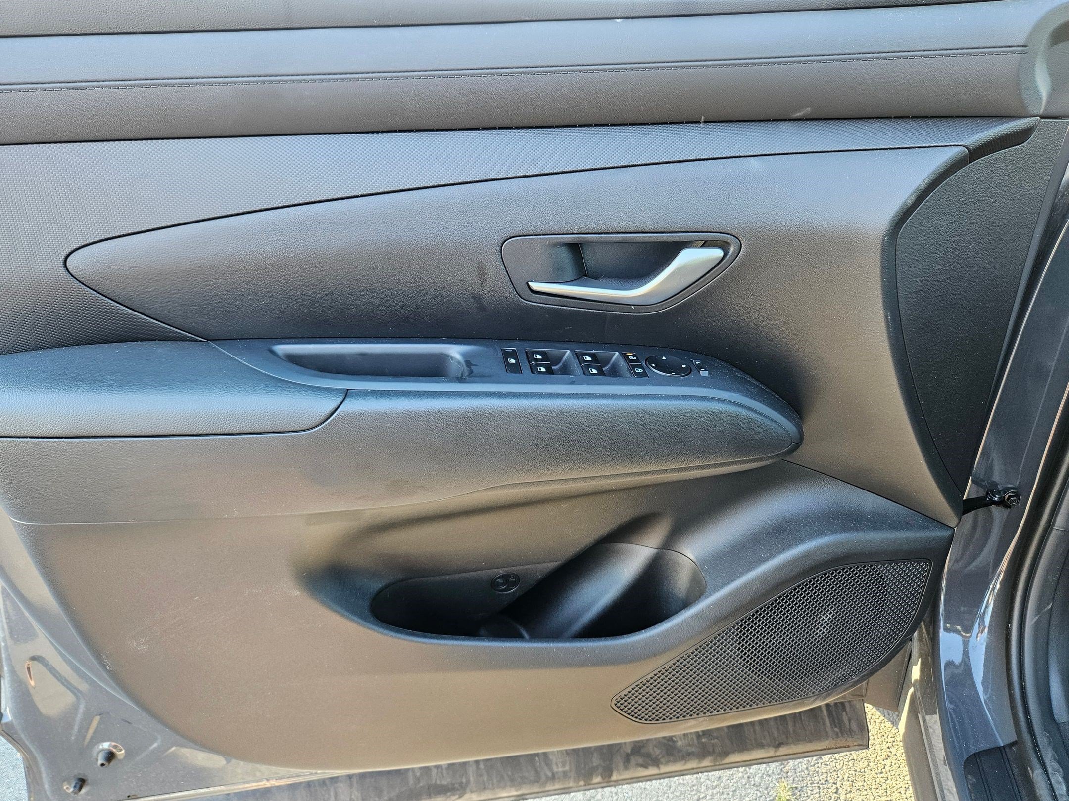 Certified Used 2025 Gray Hyundai SE image 12