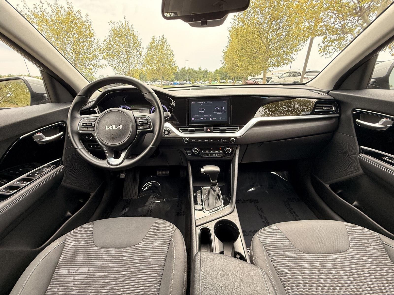 Used 2022 Steel Gray Kia LXS image 19