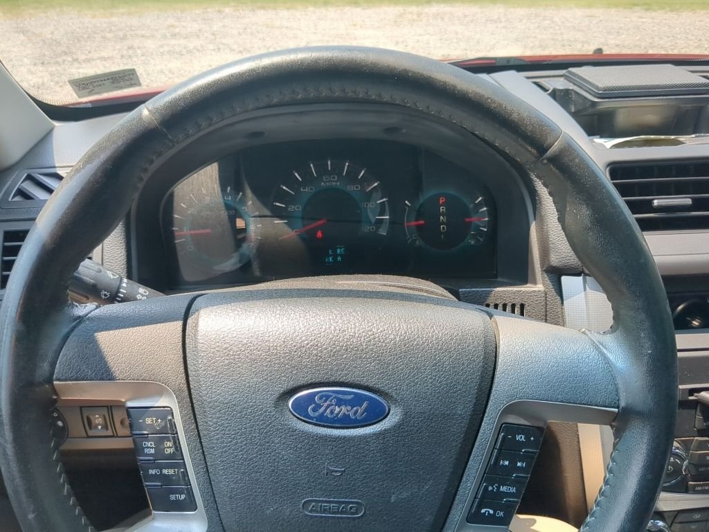 Used 2010 Red Ford SEL image 11