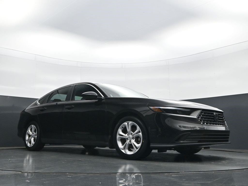 Certified Used 2025 Crystal Black Pearl Honda LX image 35