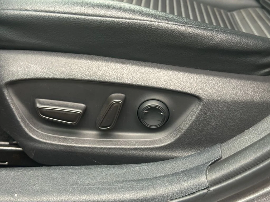 Used 2020 Gray Toyota SE image 9