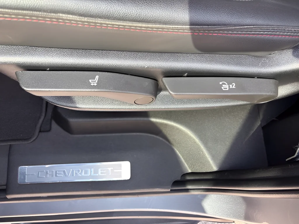 Used 2022 Steel Metallic Chevrolet RST image 39