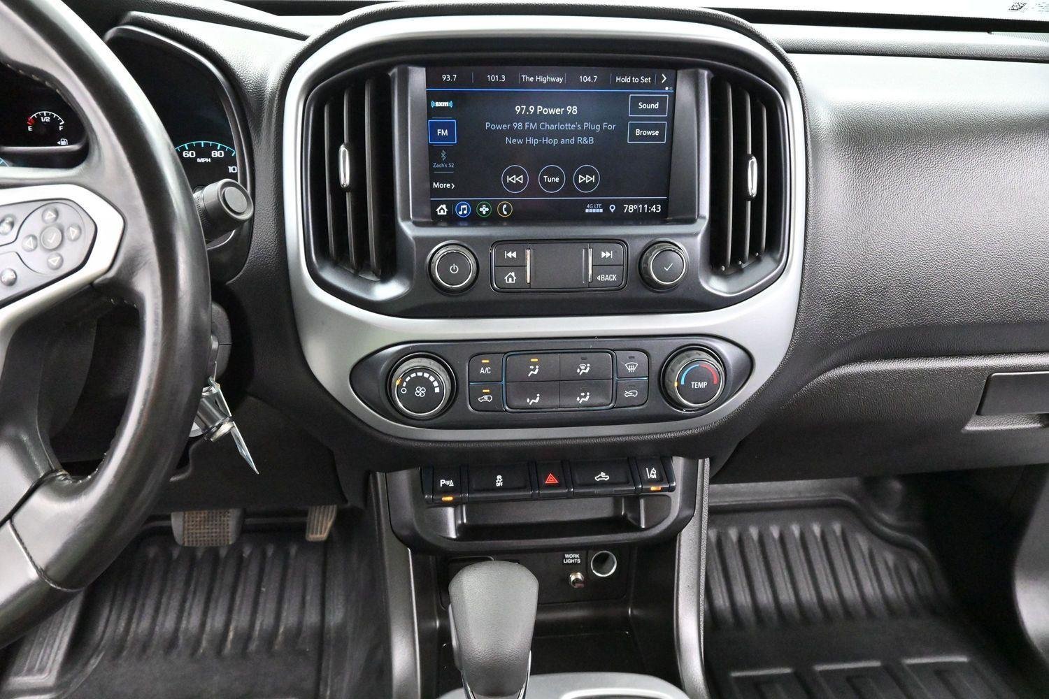 Used 2022 Summit White Chevrolet 4WD LT image 20