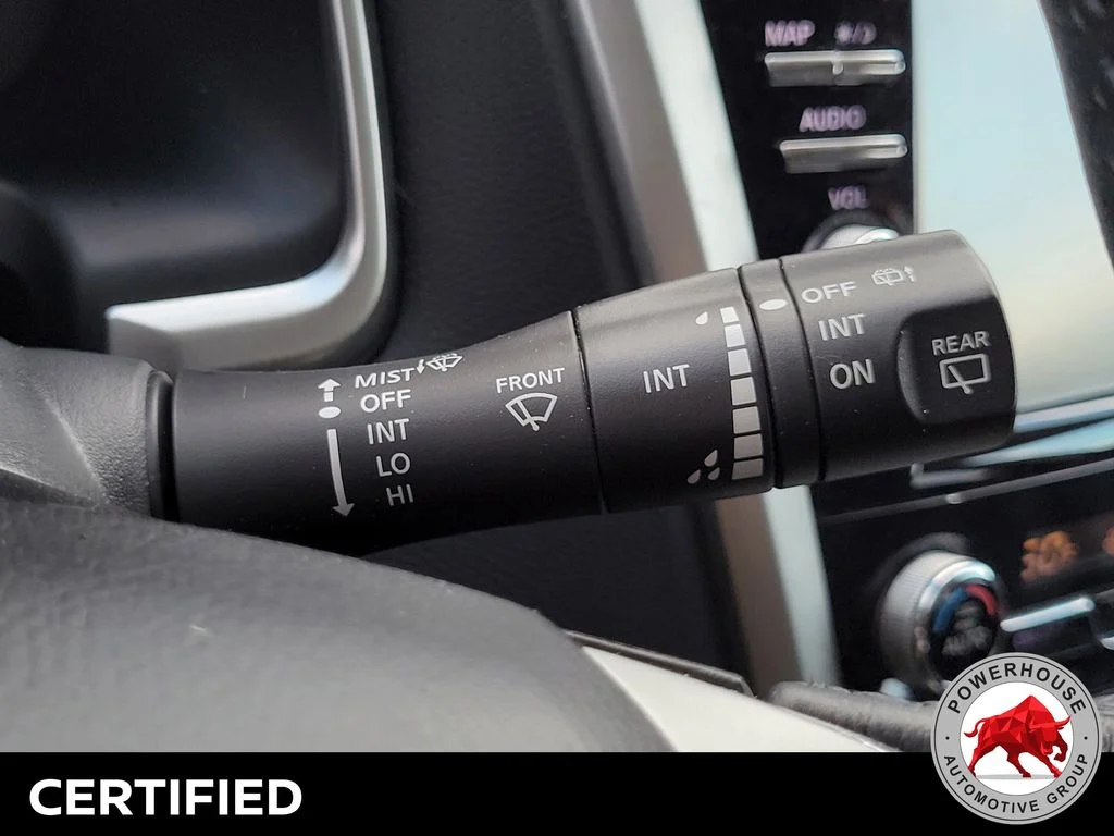 Used 2018 Gray Nissan Platinum image 34