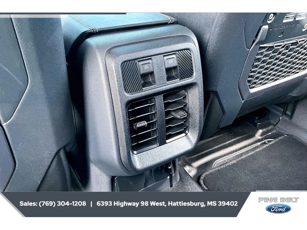 Used 2025 GRAY Ford Badlands image 25