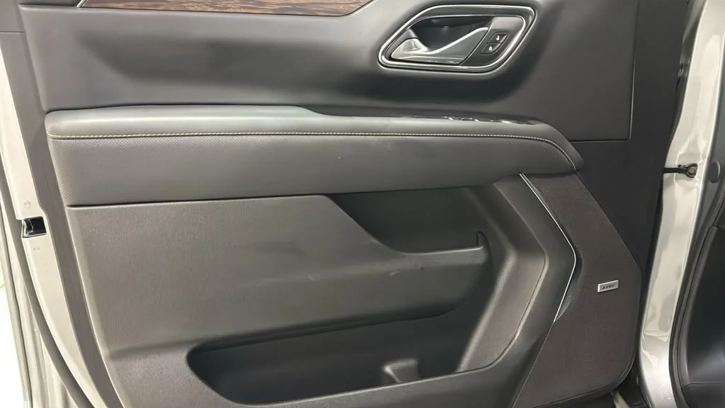 Used 2024 Sterling Gray Metallic Chevrolet Premier image 21