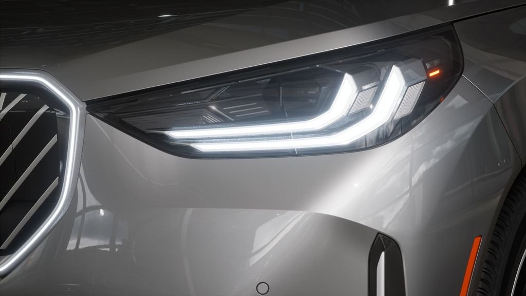 Used 2026 Skyscraper Grey Metallic BMW 30 xDrive image 30
