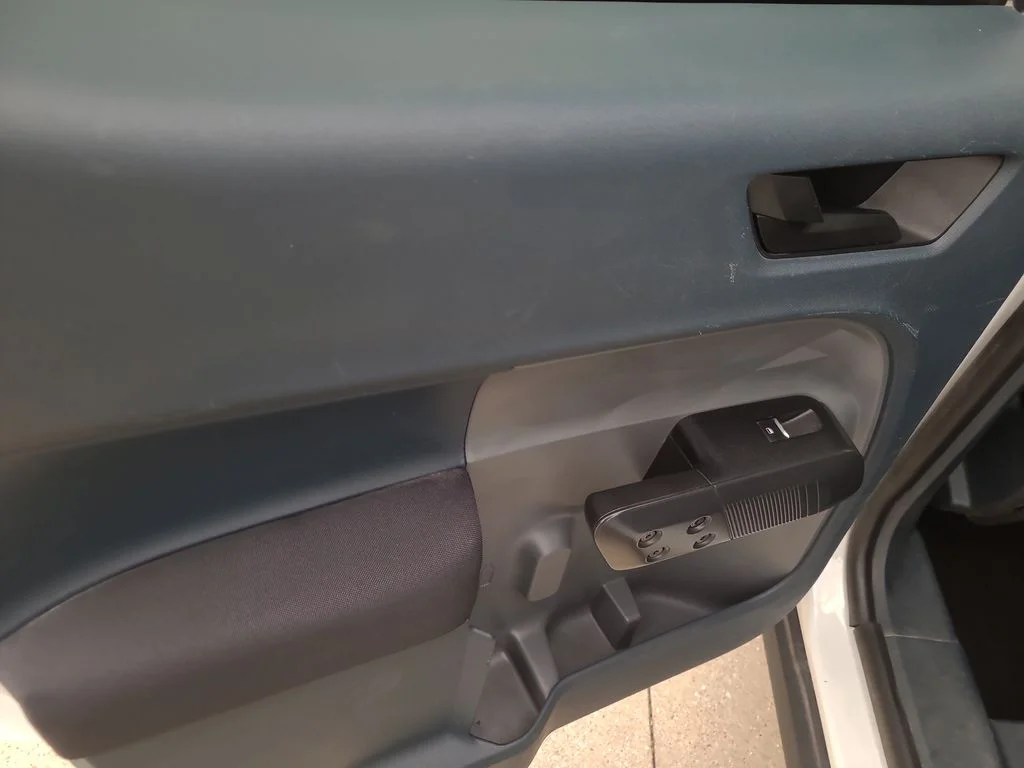 Used 2022 White Ford XL image 14