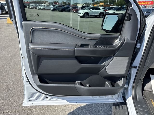 Used 2025 White Ford Tremor image 13