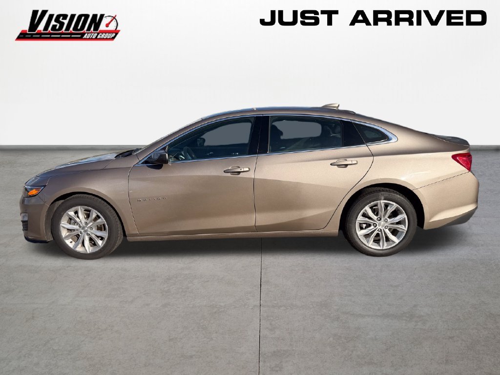 Used 2024 Gray Chevrolet LT image 8