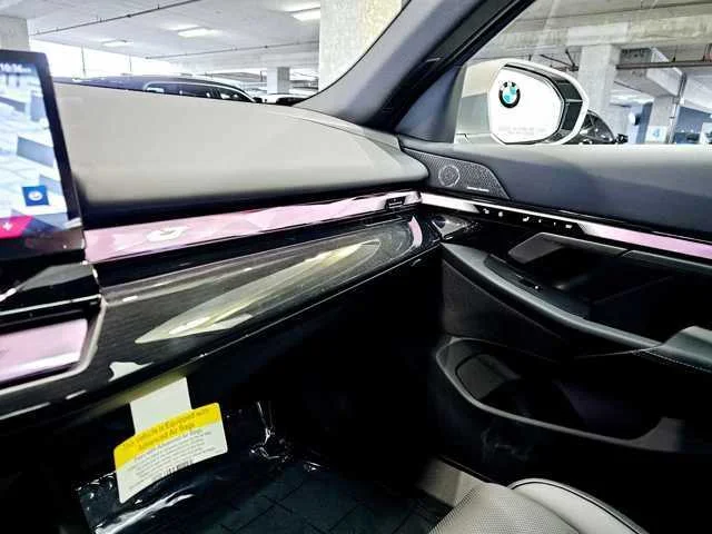 Certified Used 2025 Oxide Grey Met BMW xDrive image 20