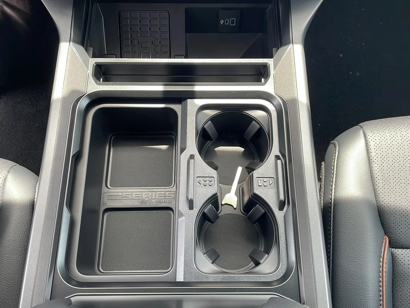 New 2026 Agate Black Metallic Ford LARIAT image 21