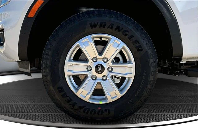 New 2025 Oxford White Ford XL image 14