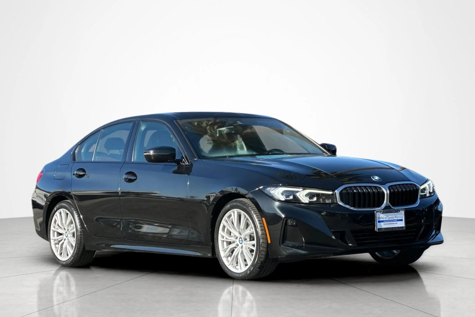 Used 2023 Black Sapphire Metallic BMW 330i image 7