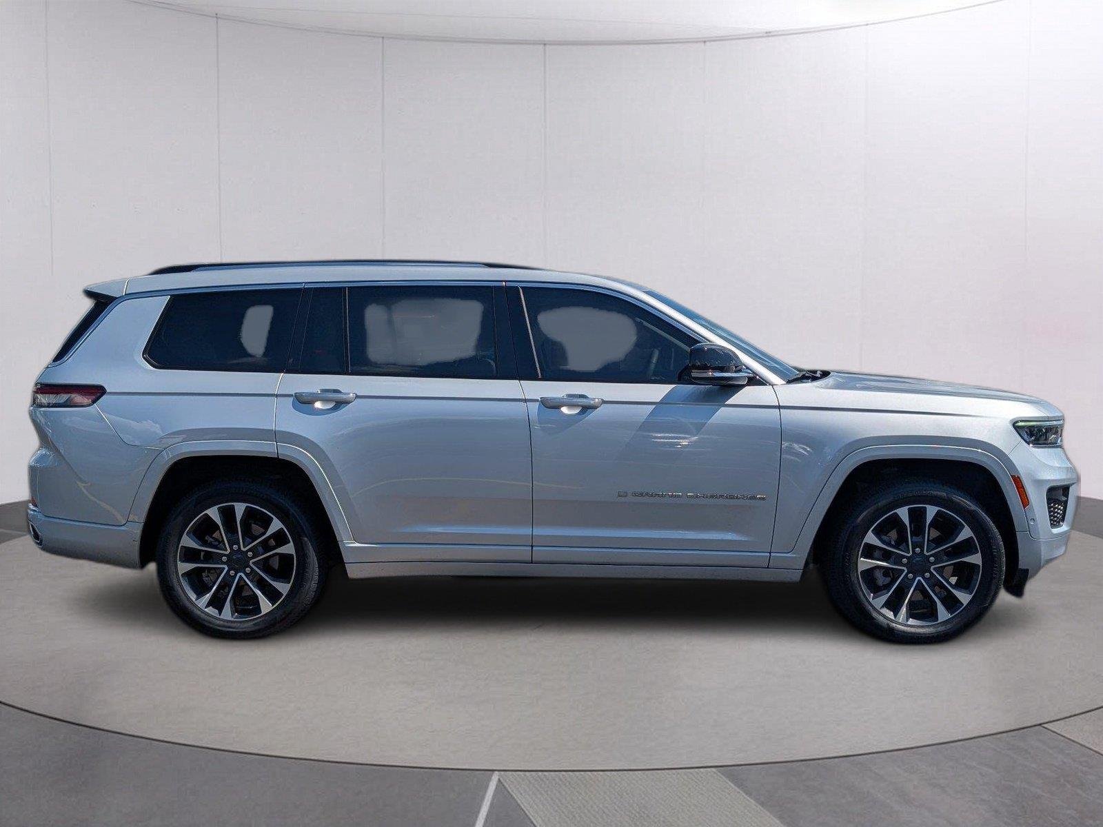 Used 2023 Silver Zynith Jeep Overland image 8