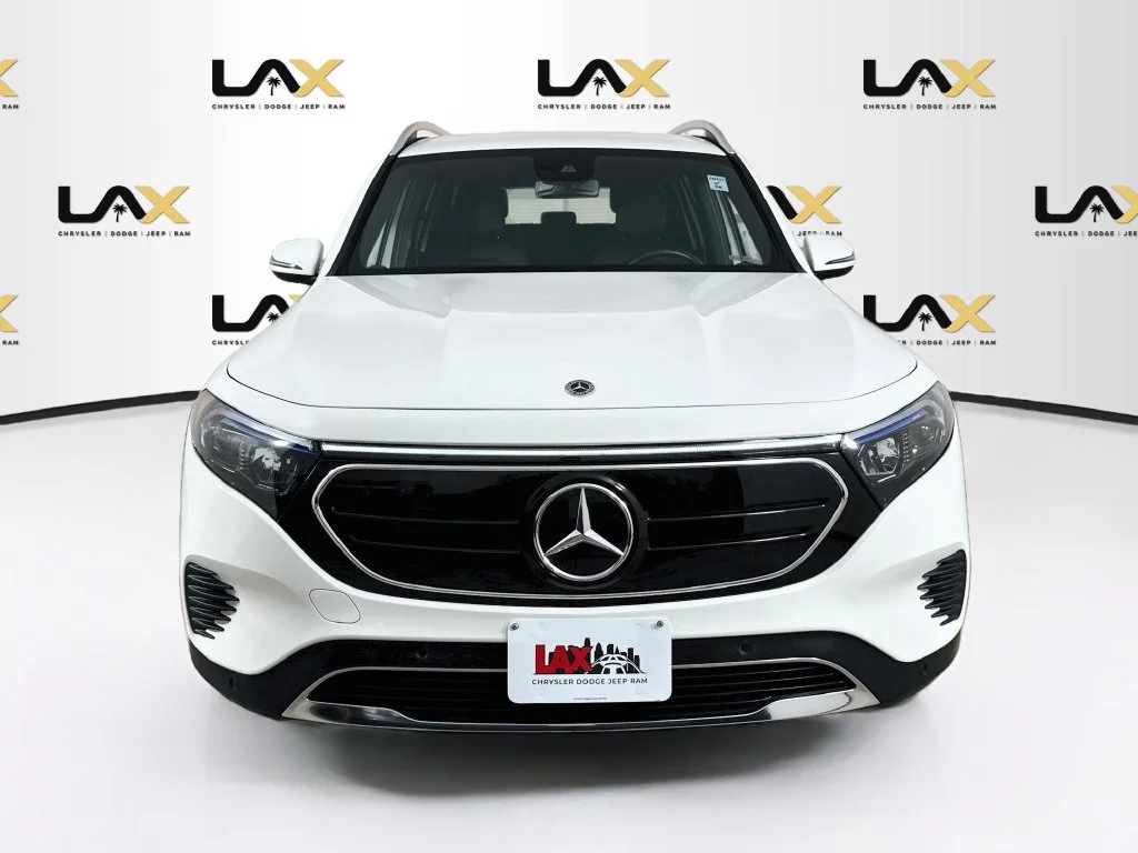 Used 2023 White Mercedes-Benz 300 image 2