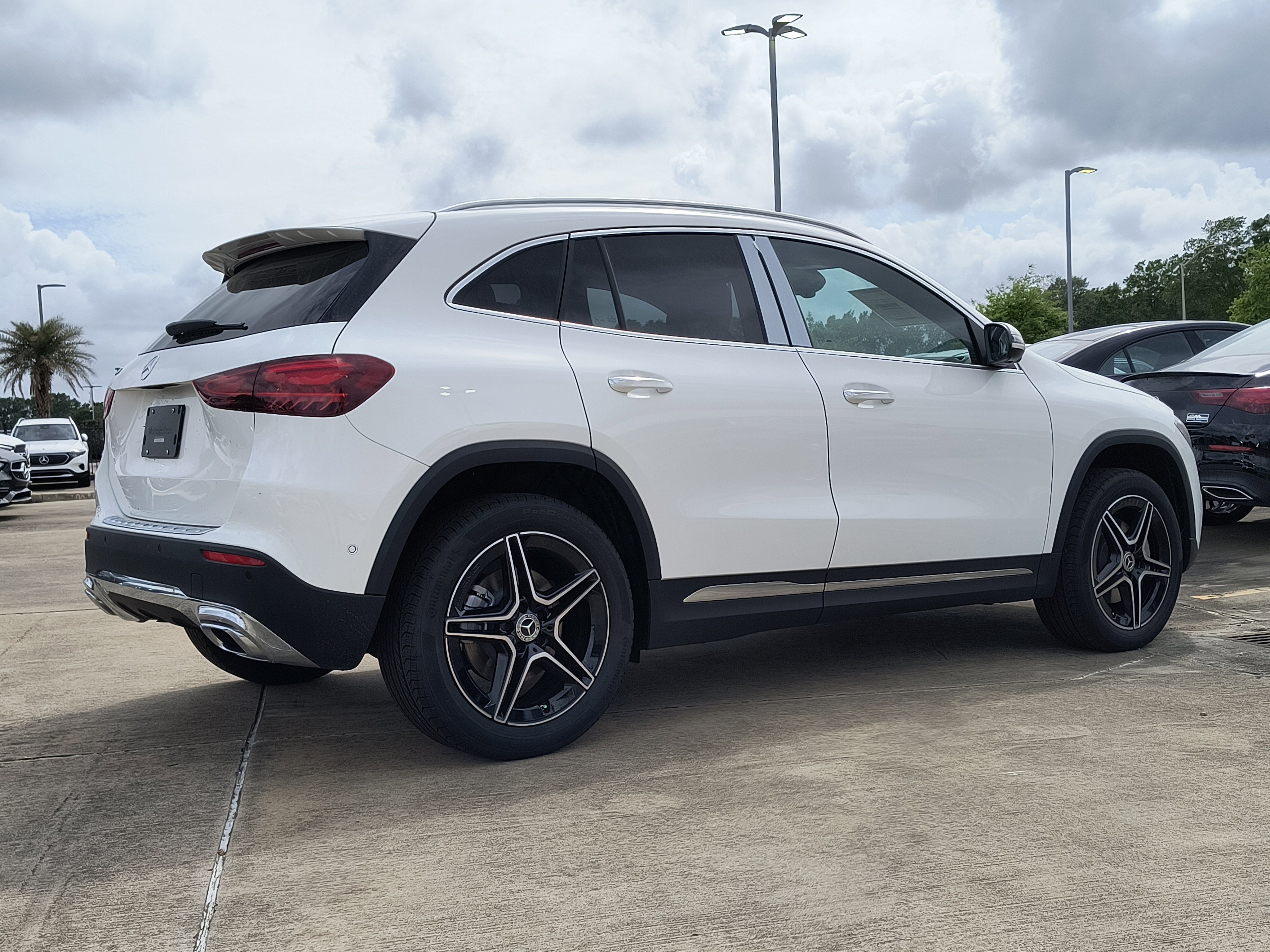 New 2026 Polar White Mercedes-Benz GLA 250 image 19