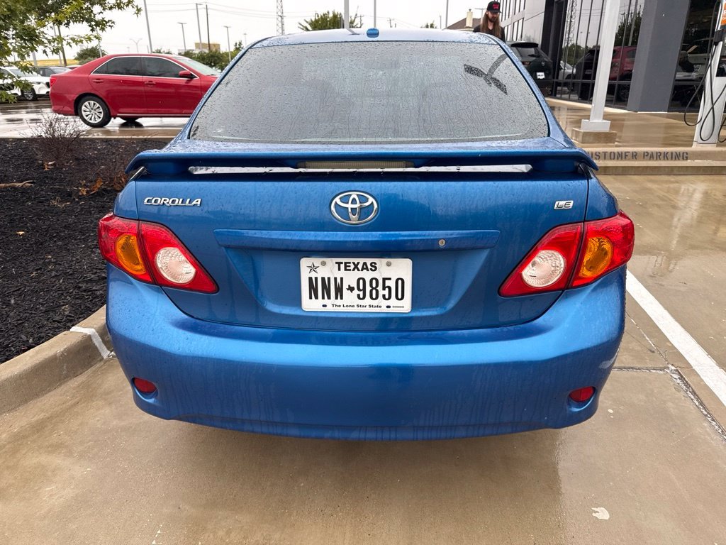Used 2010 Blue Toyota  image 6