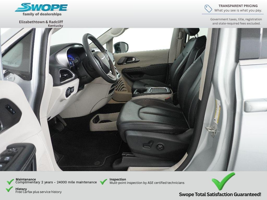 Used 2024 Silver Mist Clearcoat Chrysler Touring L image 13