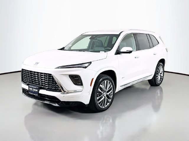 Used 2025 White Frost Tricoat Buick Avenir image 3