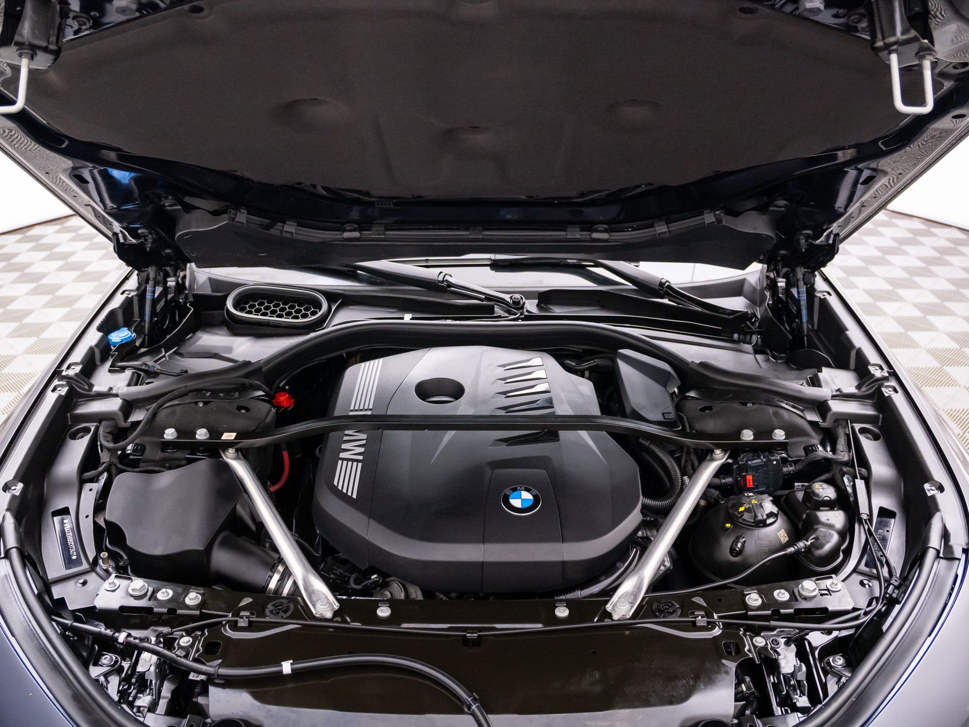 Certified Used 2025 Carbon Black Metallic BMW 740i xDrive image 32
