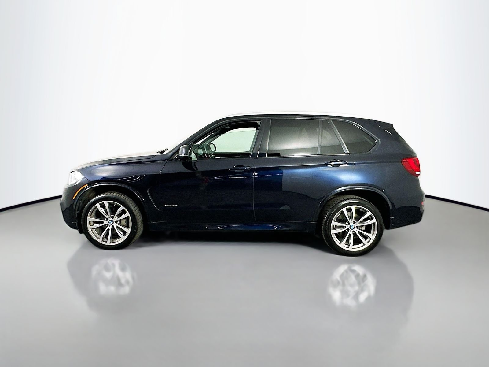 Used 2017 Carbon Black Metallic BMW xDrive35i image 4