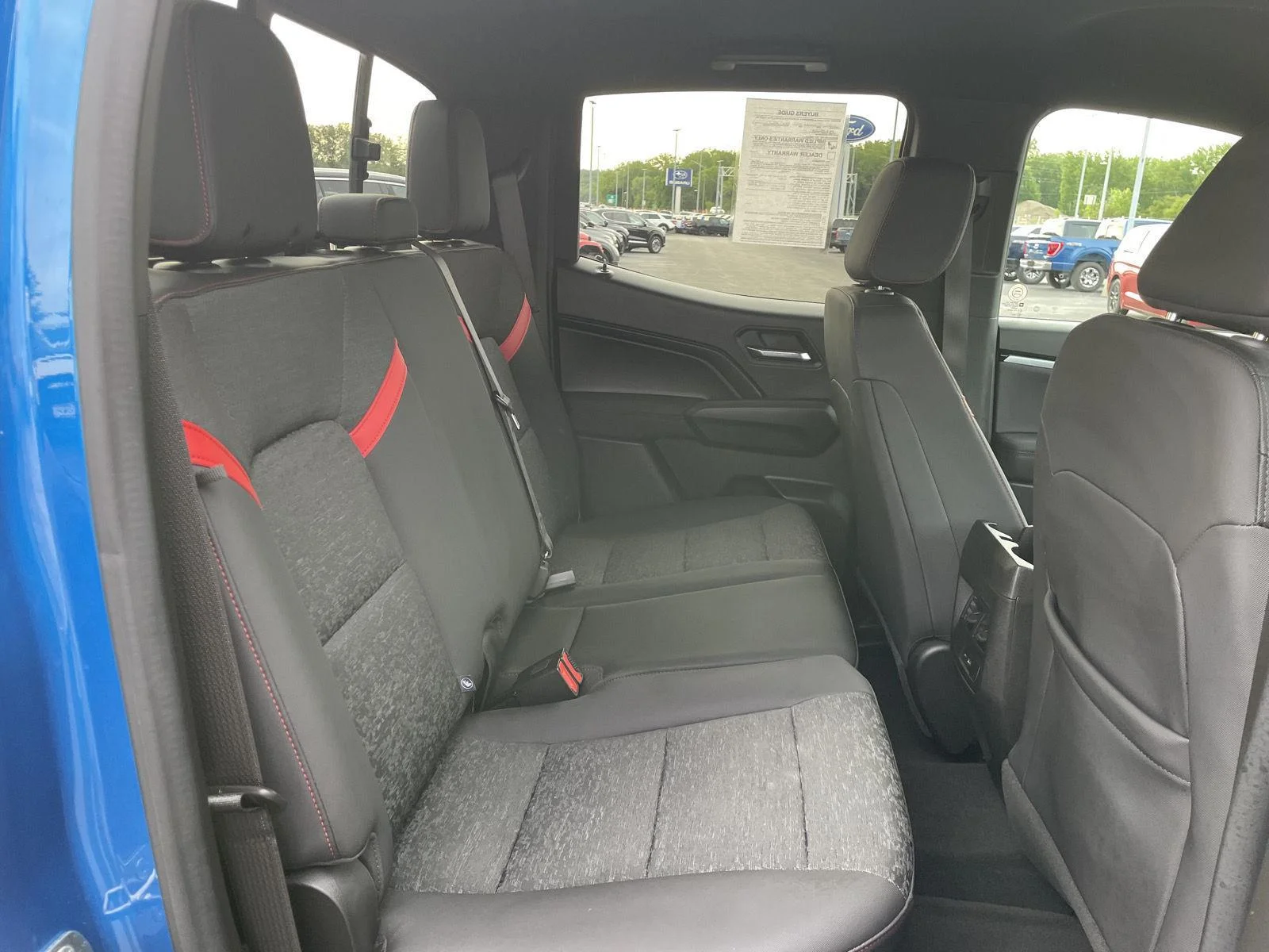 Used 2023 Glacier Blue Metallic Chevrolet 4WD Z71 image 30