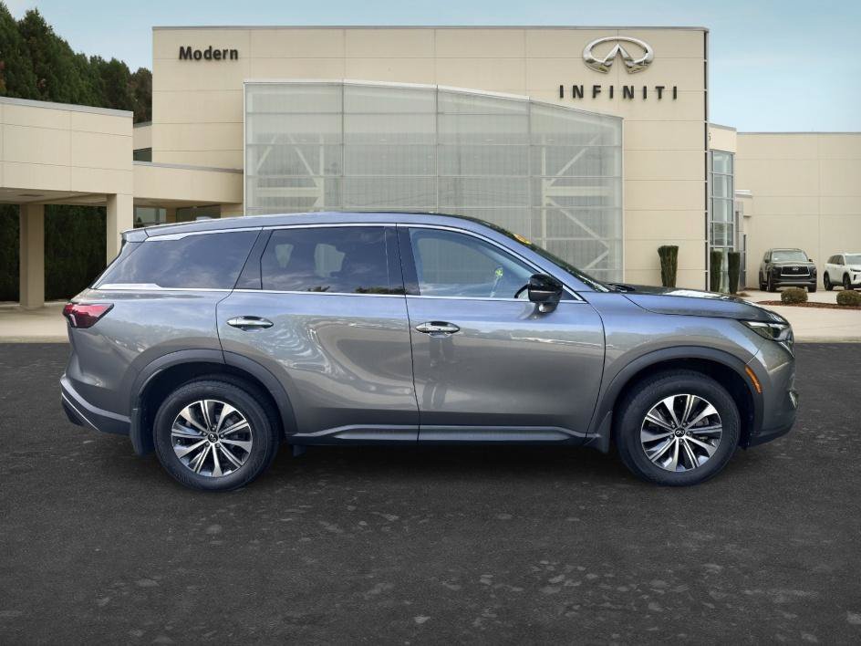Used 2024 Graphite Shadow INFINITI PURE image 4