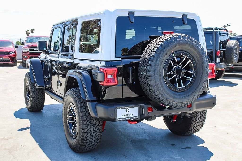 New 2026 Black Clearcoat Jeep Rubicon X image 7